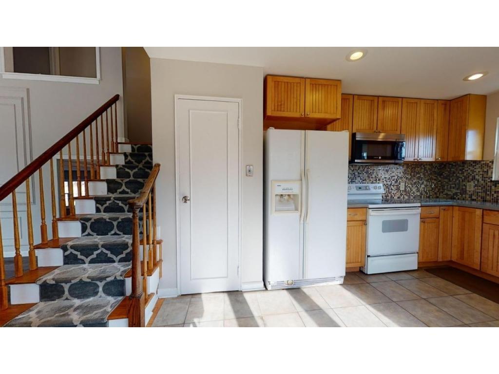 1357 Seminole Road North Brunswick, NJ 08902 - Photo 23 of 48 Gallery Image 23