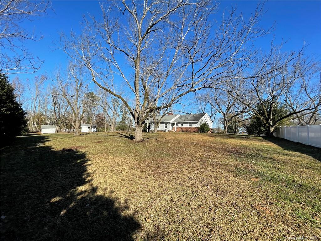 2175 Dobys Bridge Road Fort Mill, SC 29715 - Photo 16 of 17 Gallery Image 16