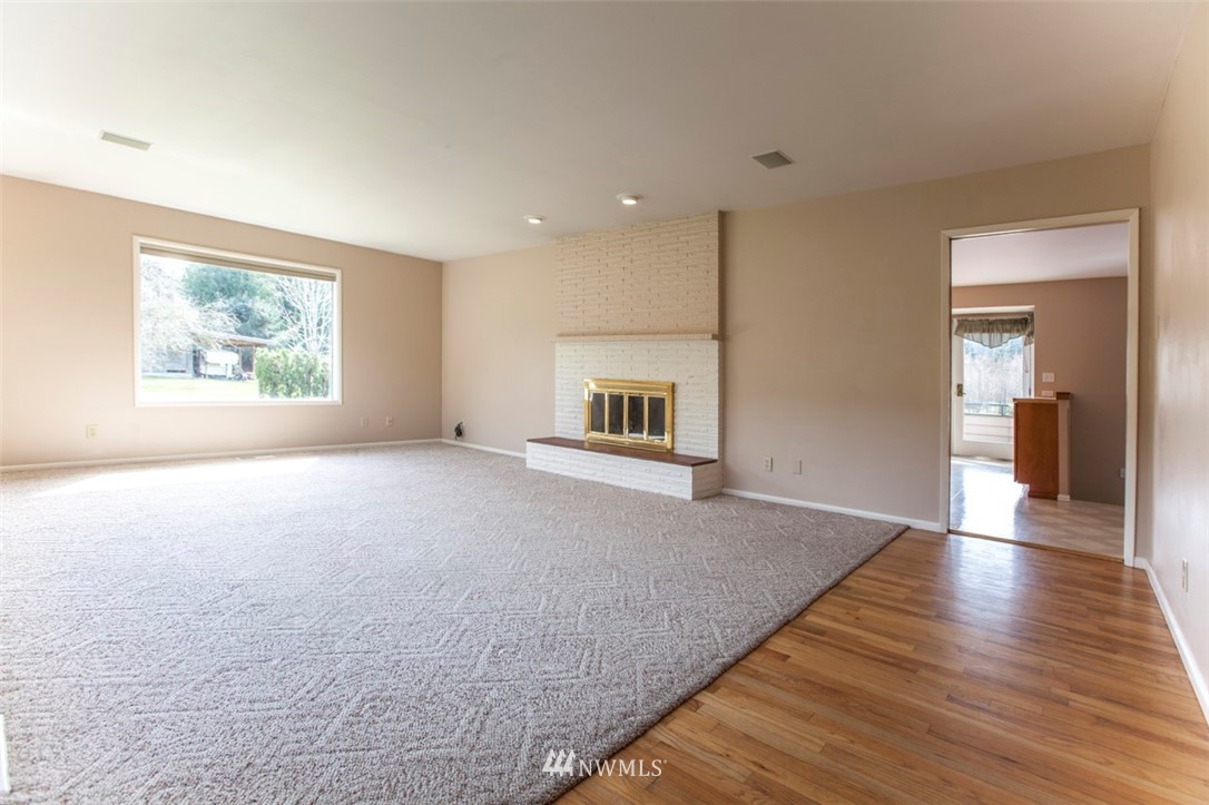 4089 Y Road Bellingham, WA 98226 - Photo 4 of 25 Gallery Image 4