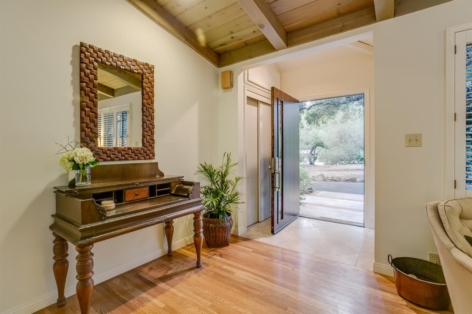 608 Palomar Road Ojai, CA 93023 - Photo 5 of 46 Gallery Image 5