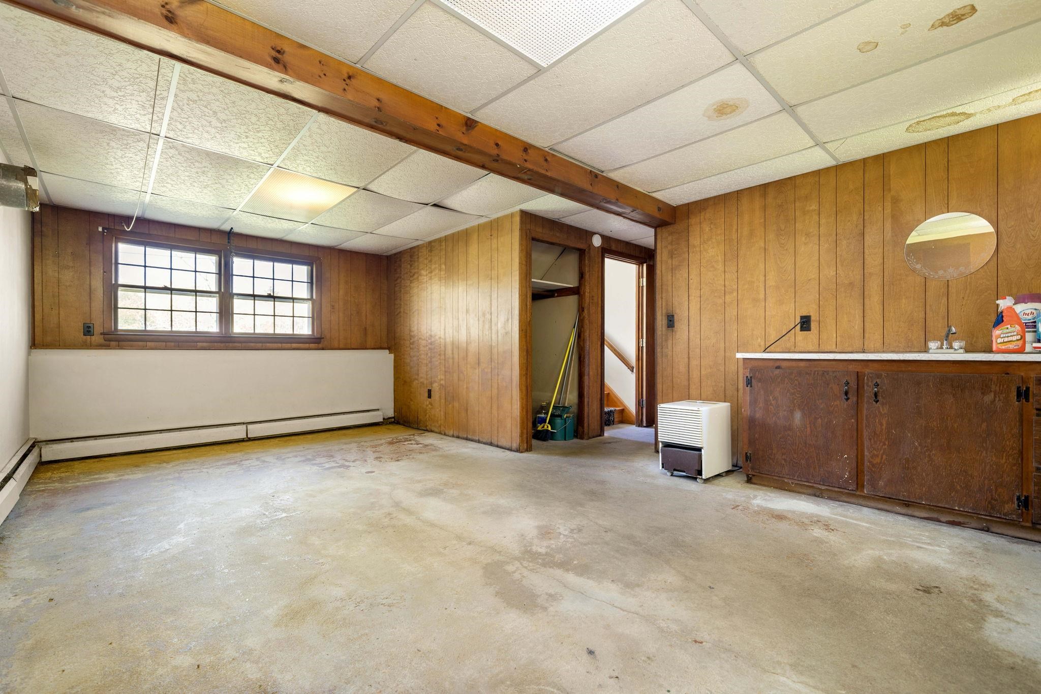 58 Willow Road East Kingston, NH 03827 - Photo 33 of 47