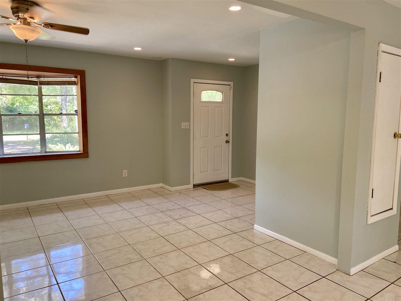 4861 Creighton Road Pensacola, FL 32504 - Photo 4 of 50