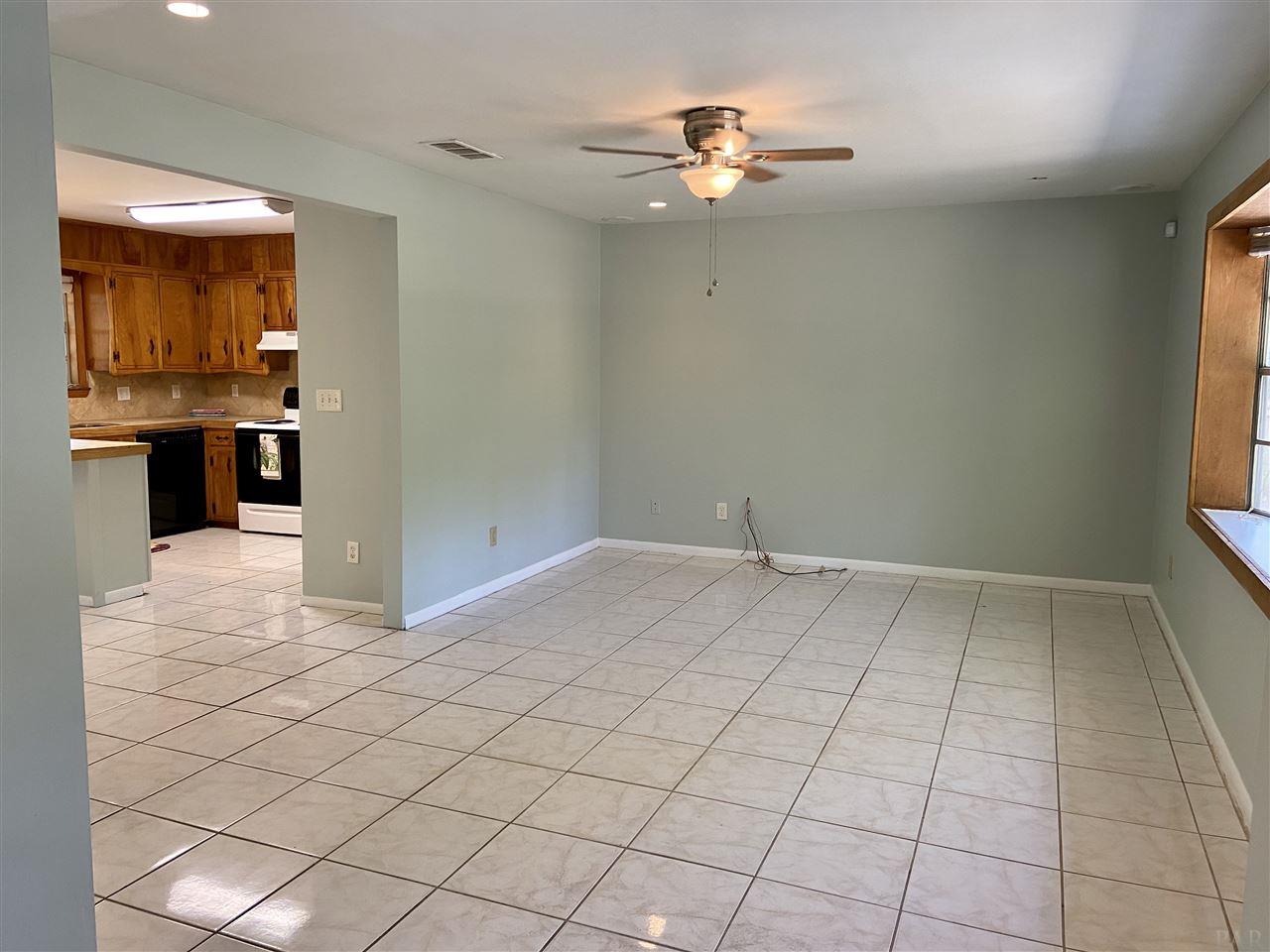 4861 Creighton Road Pensacola, FL 32504 - Photo 7 of 50