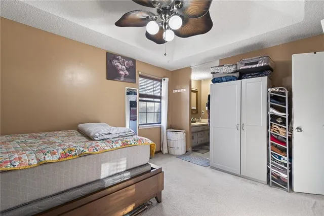 $295,000 | 7921 Yecker Avenue, Kansas City, KS 66109