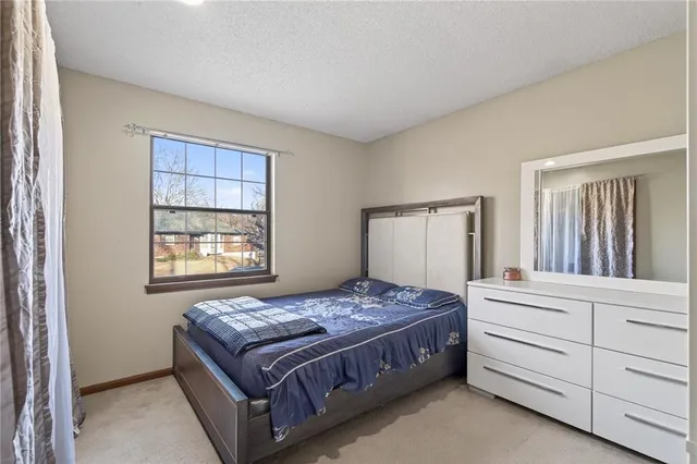 $295,000 | 7921 Yecker Avenue, Kansas City, KS 66109