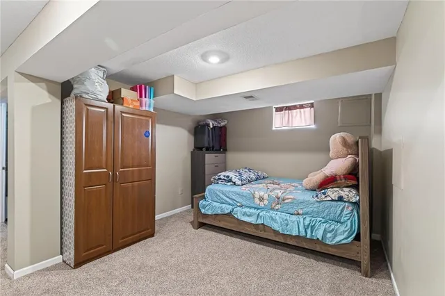 $295,000 | 7921 Yecker Avenue, Kansas City, KS 66109