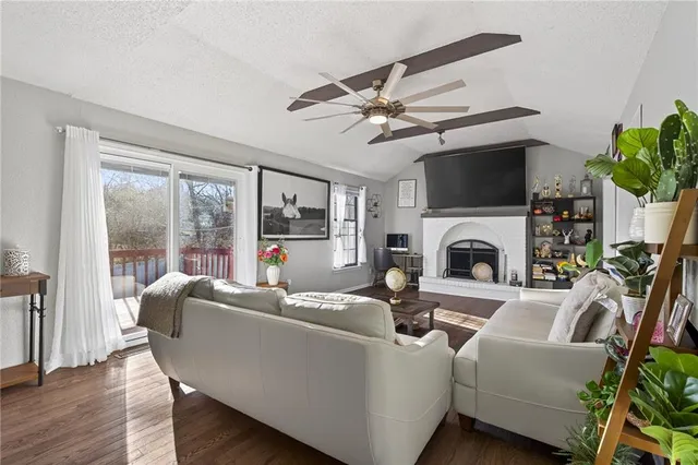 $295,000 | 7921 Yecker Avenue, Kansas City, KS 66109