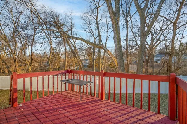 $295,000 | 7921 Yecker Avenue, Kansas City, KS 66109