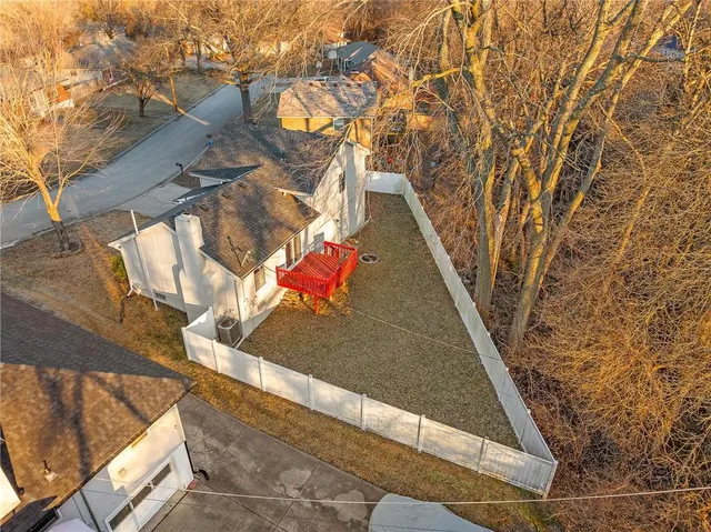 $295,000 | 7921 Yecker Avenue, Kansas City, KS 66109