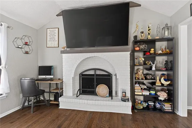 $295,000 | 7921 Yecker Avenue, Kansas City, KS 66109