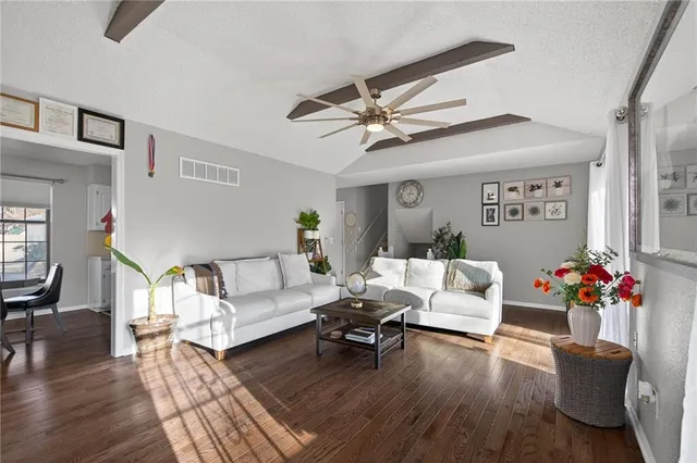 $295,000 | 7921 Yecker Avenue, Kansas City, KS 66109