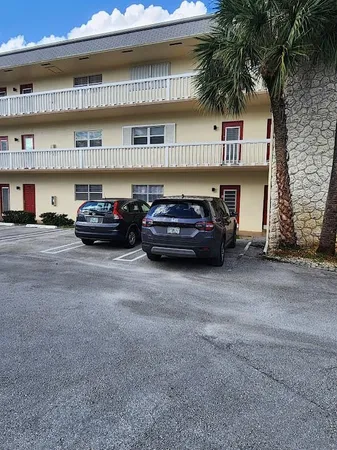 $1,600 | 4411 Northwest 16th Street, Lauderhill, FL 33313