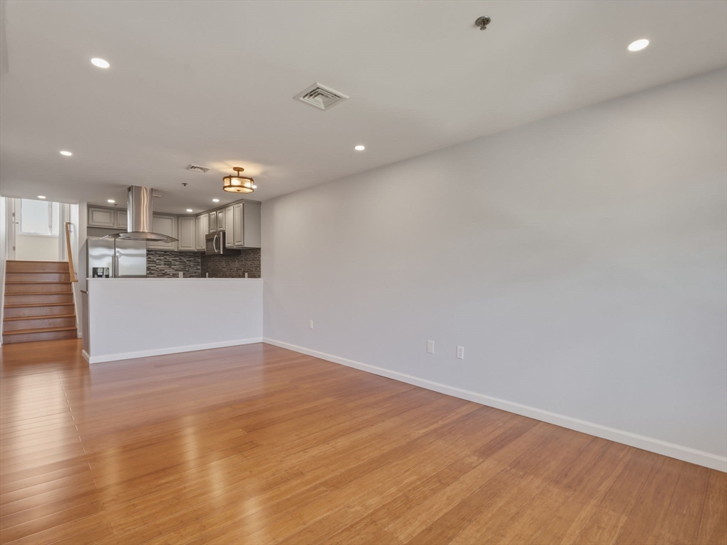 4 Duck Pond Road, Unit 225 Beverly, MA 01915 - Photo 12 of 42