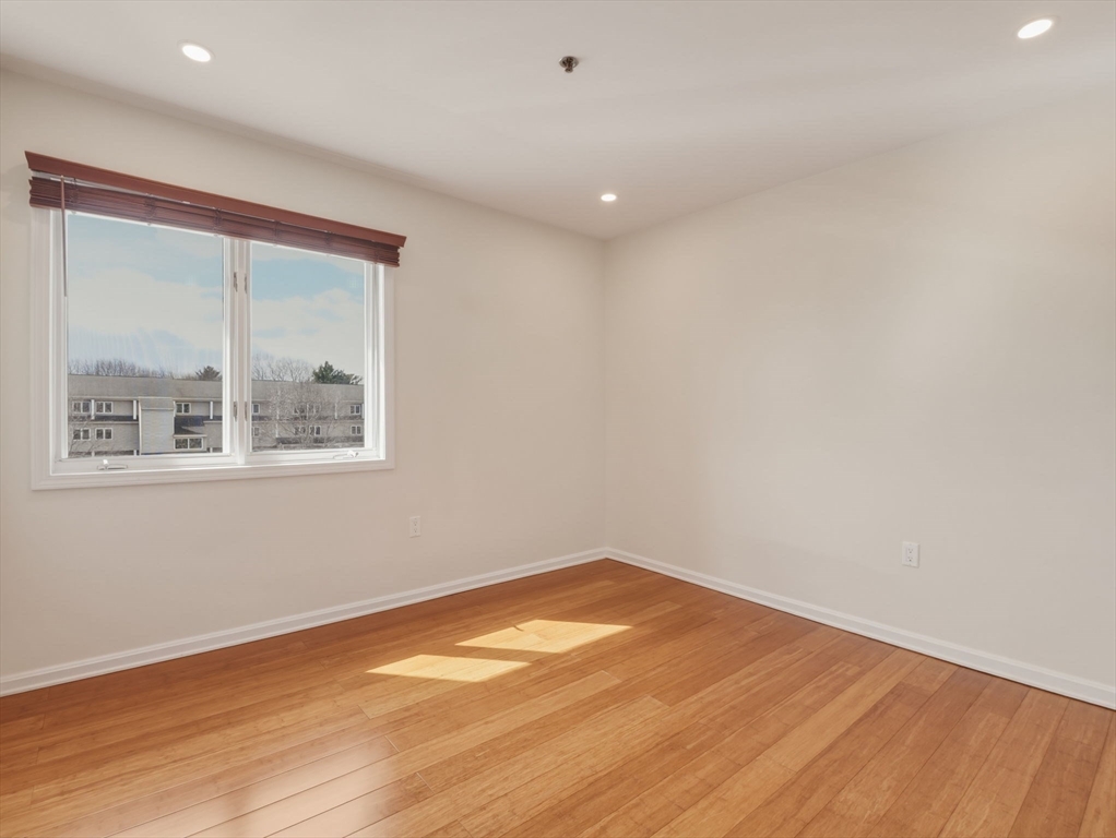 4 Duck Pond Road, Unit 225 Beverly, MA 01915 - Photo 22 of 42