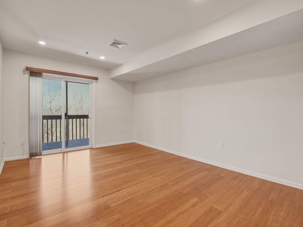 4 Duck Pond Road, Unit 225 Beverly, MA 01915 - Photo 26 of 42