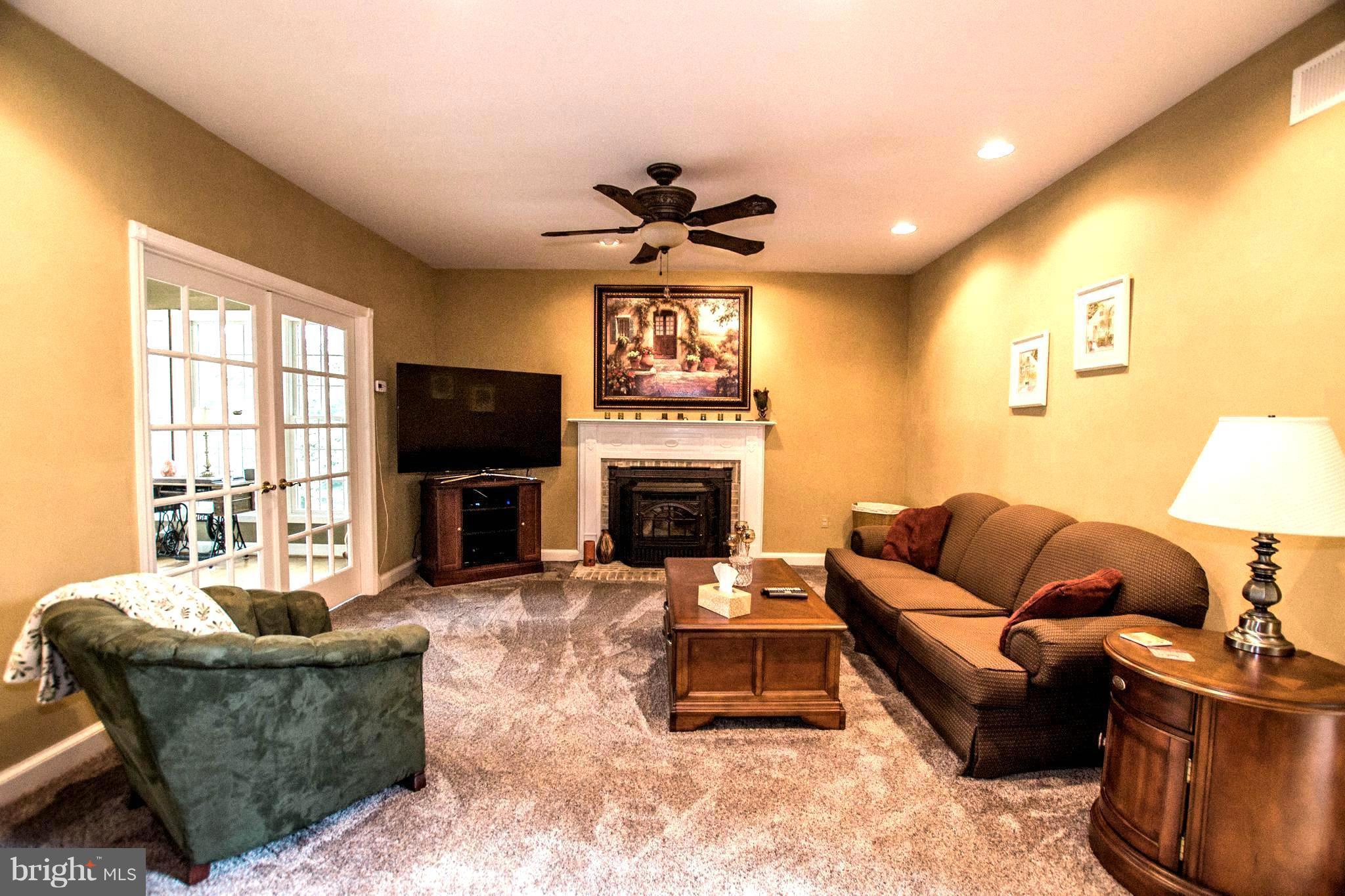 279 Bell Road Westminster, MD 21158 - Photo 6 of 30 Family Room