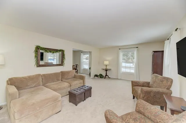 $679,000 | 1010 West Haven Drive, Arlington Heights, IL 60005