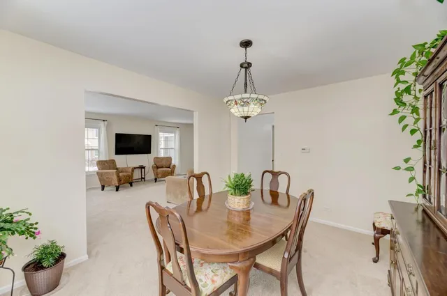 $679,000 | 1010 West Haven Drive, Arlington Heights, IL 60005