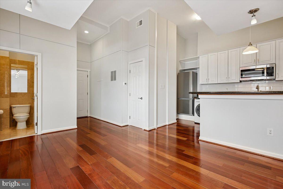1125 12th Street Northwest, Unit 83 Washington, DC 20005 - Photo 7 of 25