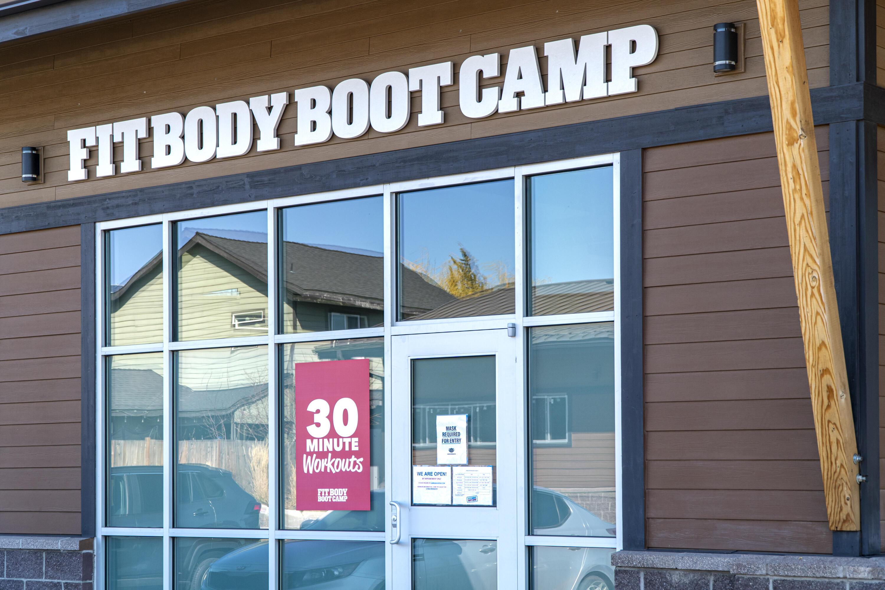 63101 Boyd Acres Road Bend, OR 97701 - Photo 27 of 30 Neighborhood Gym