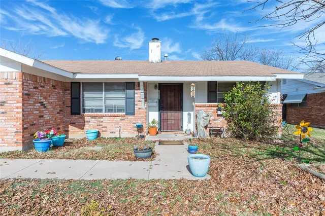 a view of a house with patio