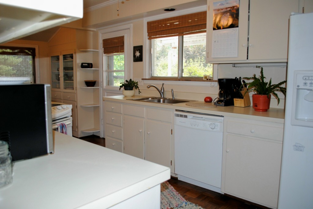 3867 Darlington Road Southwest Roanoke, VA 24018 - Photo 16 of 18 Kitchen