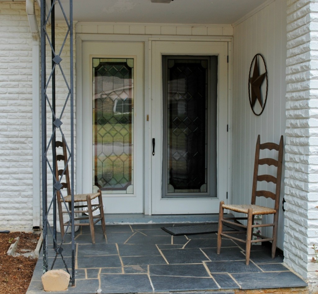 3867 Darlington Road Southwest Roanoke, VA 24018 - Photo 6 of 18 Covered Front Porch