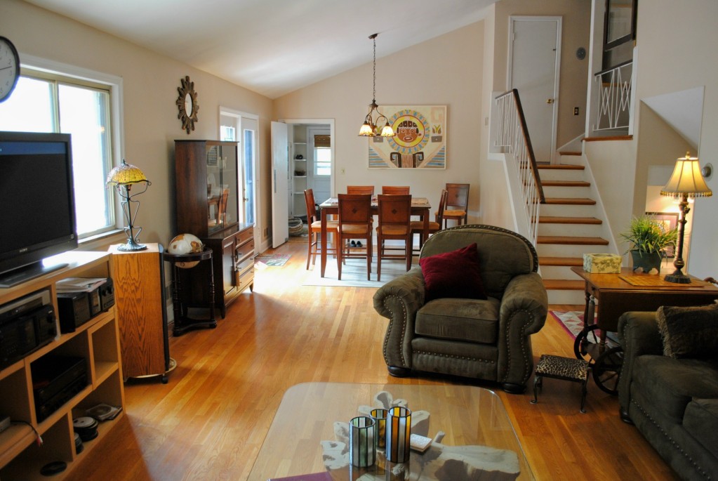 3867 Darlington Road Southwest Roanoke, VA 24018 - Photo 8 of 18 Great Room