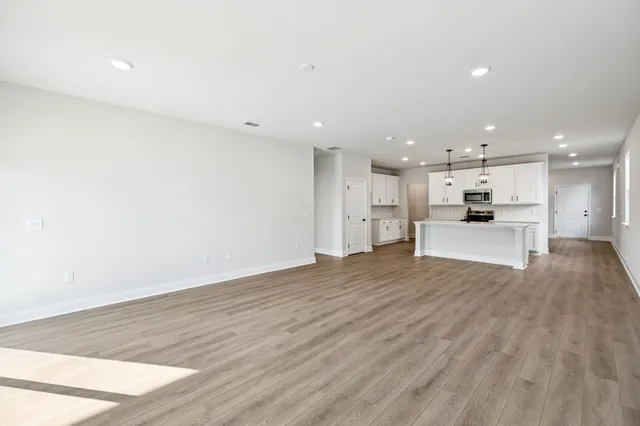 $585,815 | 1090 Large Poppy Drive, La Vergne, TN 37086