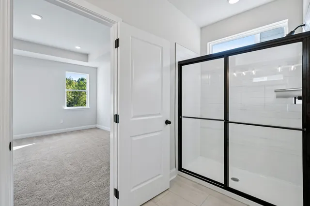 $585,815 | 1090 Large Poppy Drive, La Vergne, TN 37086