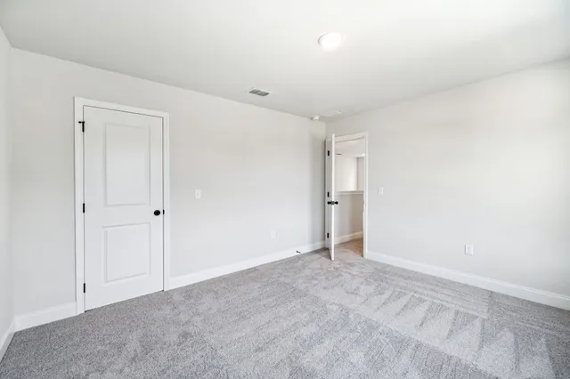 $585,815 | 1090 Large Poppy Drive, La Vergne, TN 37086