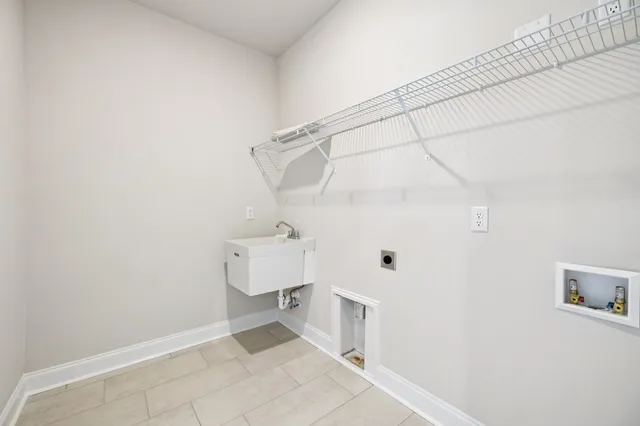 $585,815 | 1090 Large Poppy Drive, La Vergne, TN 37086