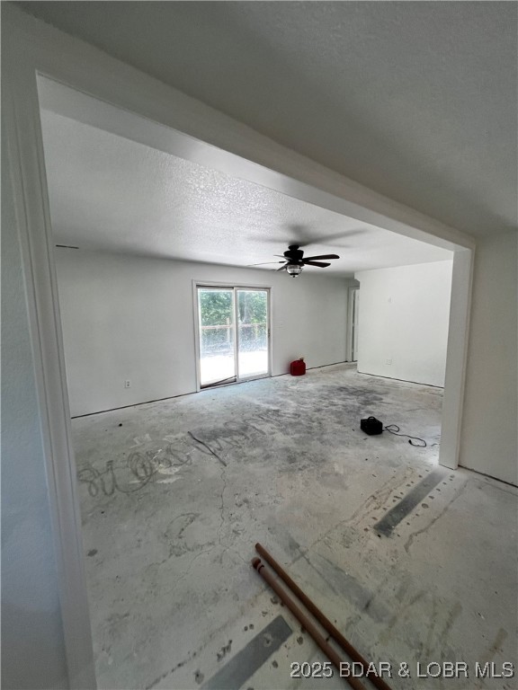 1509 Oak Bend Road Northeast Sunrise Beach, MO 65079 - Photo 23 of 32