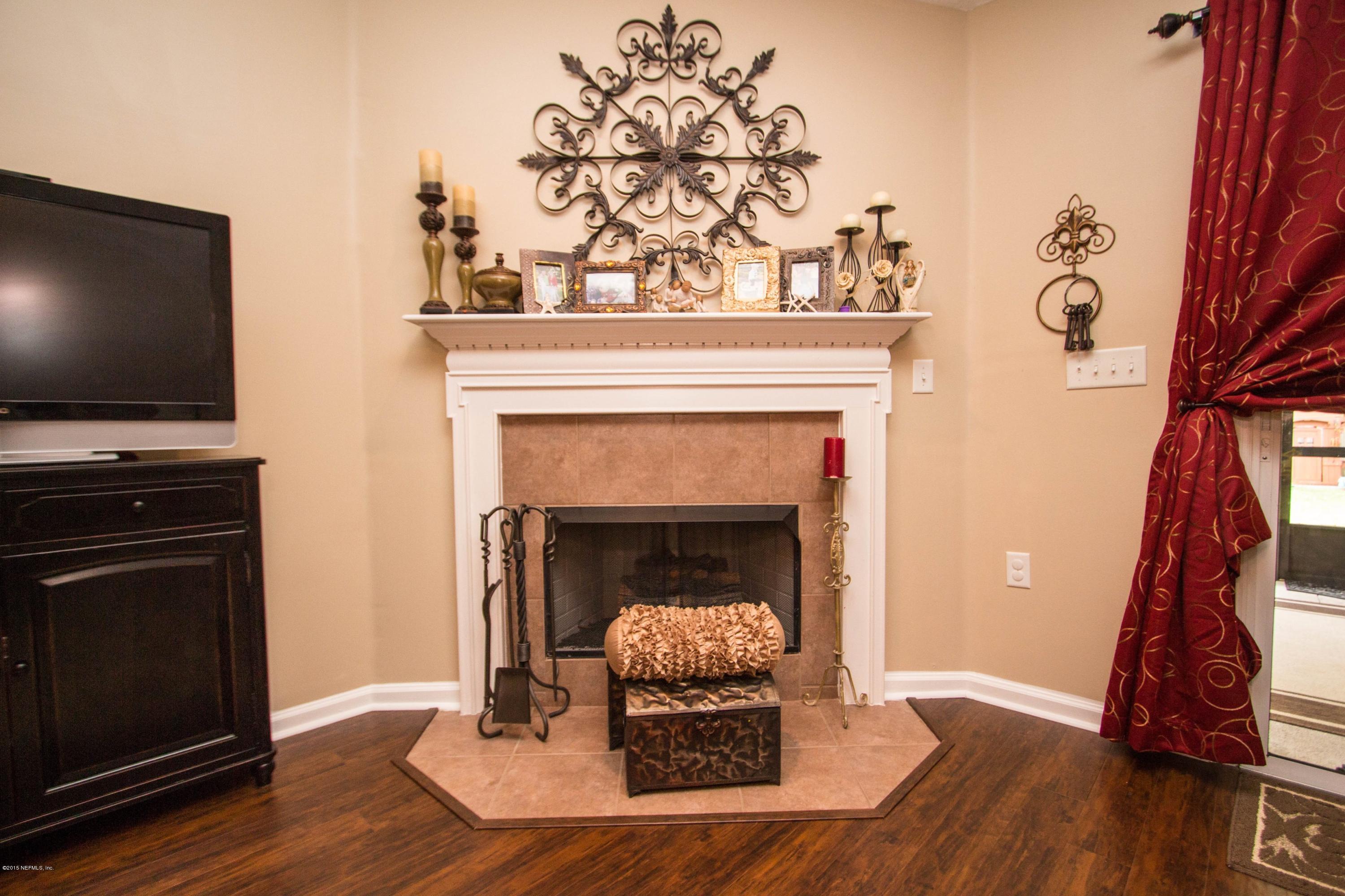 1659 Lockend Road Jacksonville, FL 32221 - Photo 11 of 35 Great Room Fireplace