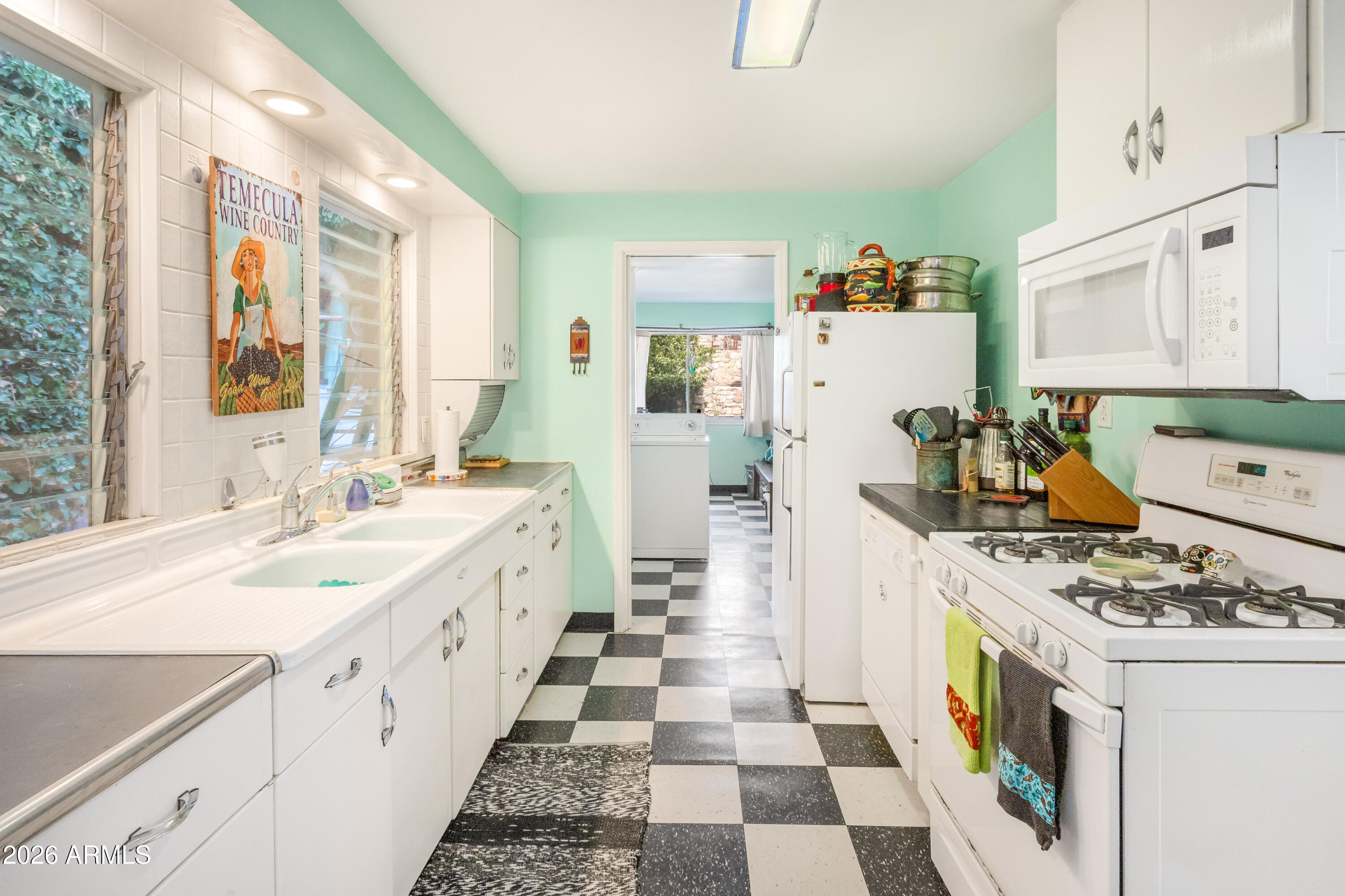 14 Maxfield Avenue Bisbee, AZ 85603 - Photo 13 of 40 Kitchen 1