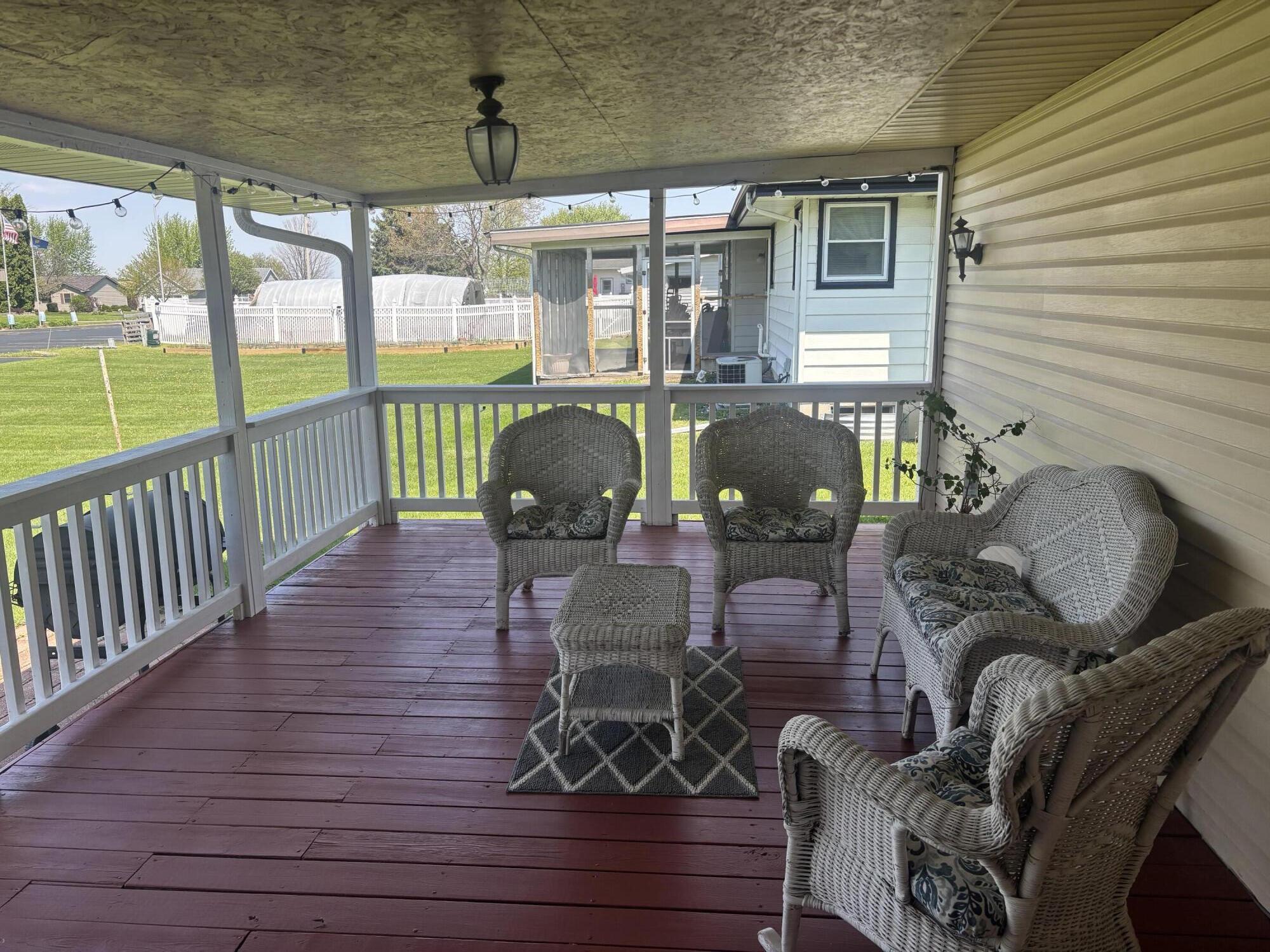 512 Westview Avenue Clinton, WI 53525 - Photo 14 of 15 IMG_7302