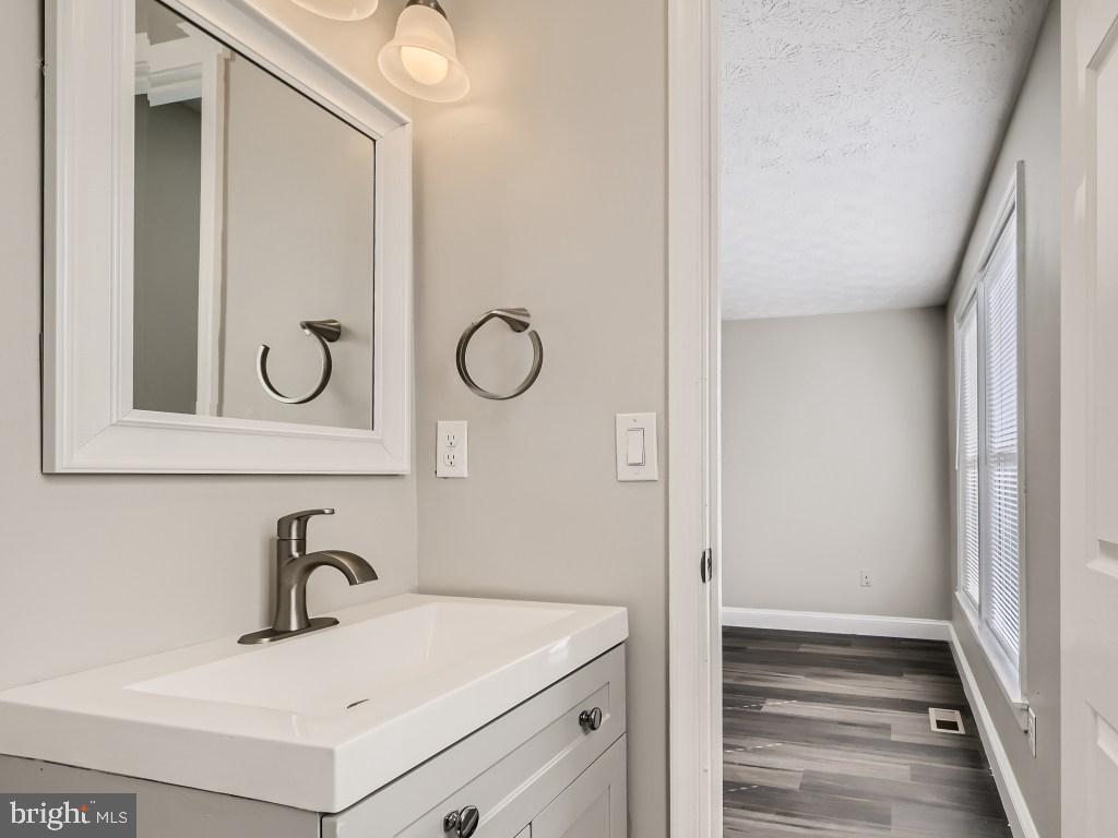 9318 Ramblebrook Road Nottingham, MD 21236 - Photo 16 of 43