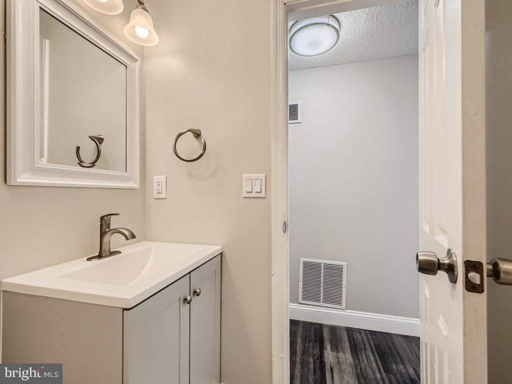9318 Ramblebrook Road Nottingham, MD 21236 - Photo 19 of 43