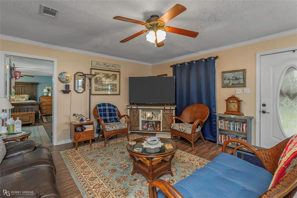 213 Bossier Street Heflin, LA 71039 - Photo 10 of 33