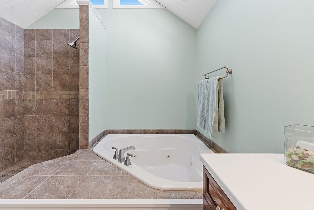 190 Chase Way, Unit 190 Manchester, NH 03104 - Photo 20 of 37