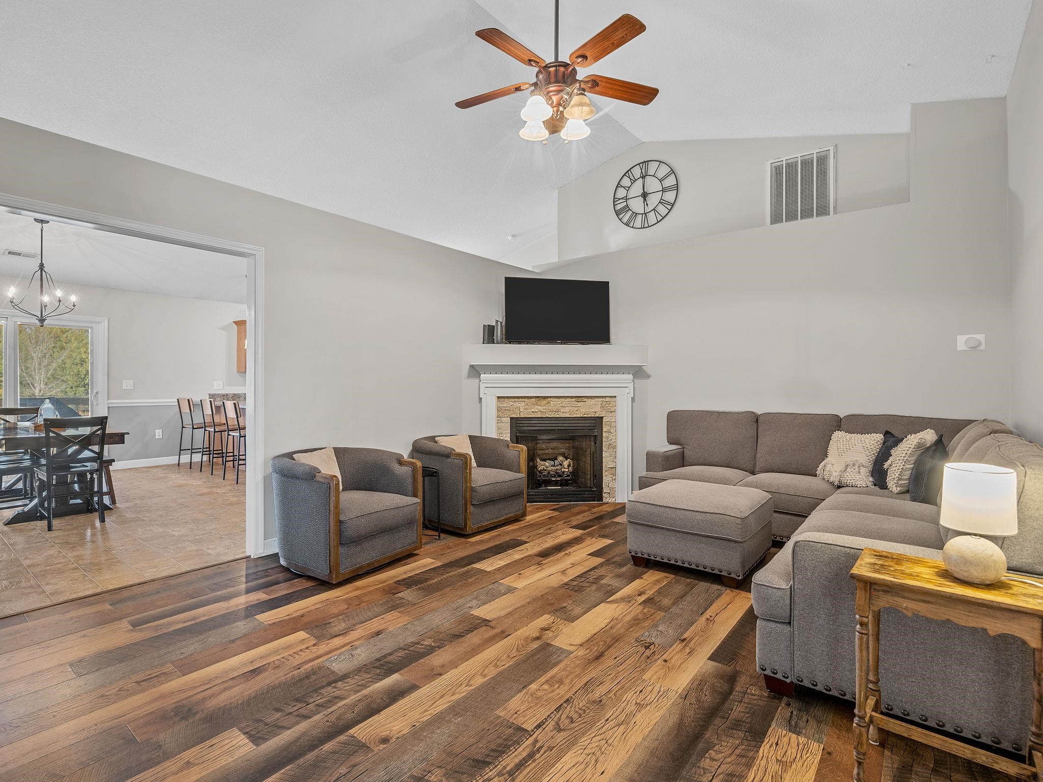 224 Homer Johnson Court Inman, SC 29349 - Photo 4 of 26