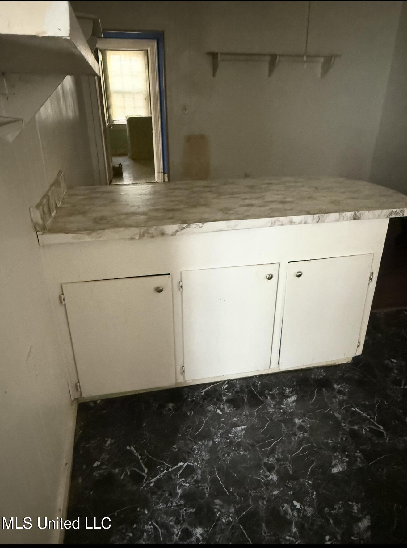 156 Denver Street Jackson, MS 39209 - Photo 9 of 11 IMG_2403