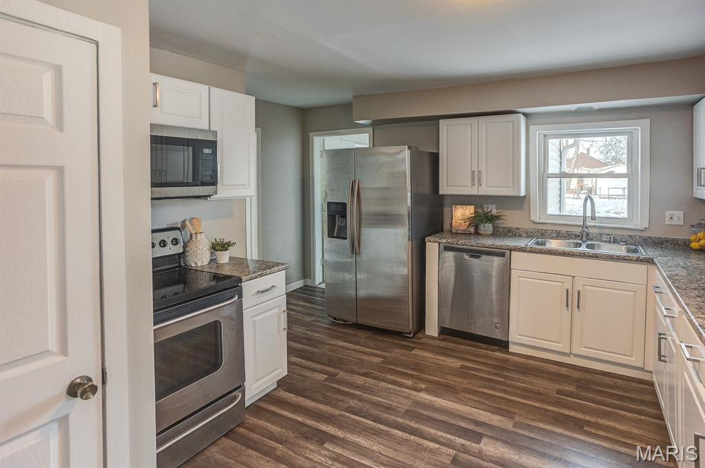 214 East 3rd Street O'Fallon, IL 62269 - Photo 6 of 28