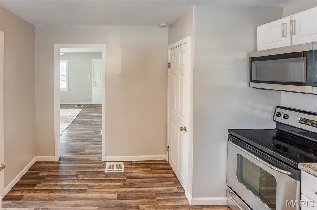 214 East 3rd Street O'Fallon, IL 62269 - Photo 10 of 28