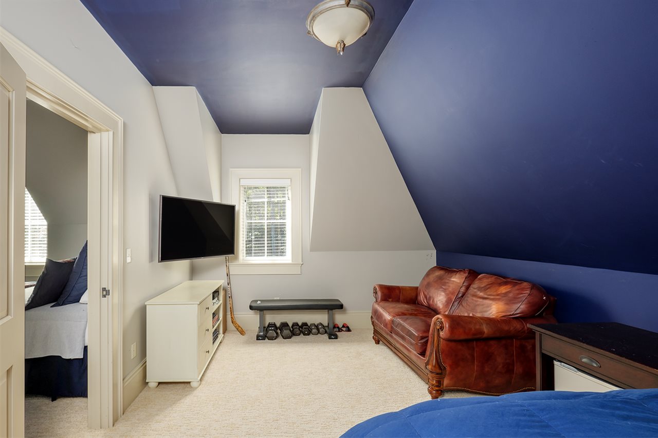 31 Chapel Road North Hampton, NH 03862 - Photo 34 of 40