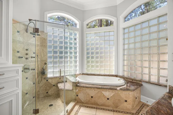 $1,350,000 | 27 Morning Arbor Place, The Woodlands, TX 77381