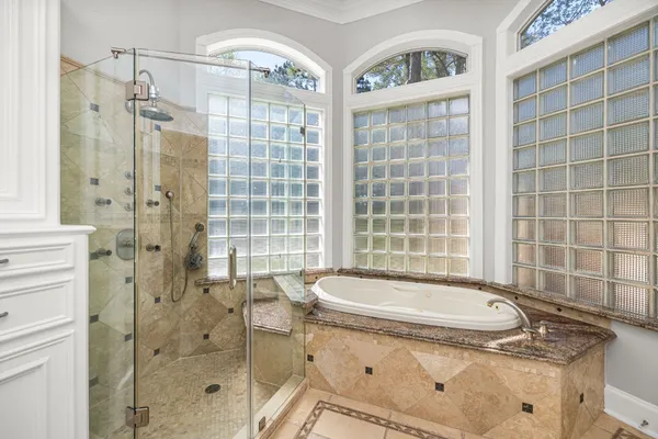 $1,350,000 | 27 Morning Arbor Place, The Woodlands, TX 77381