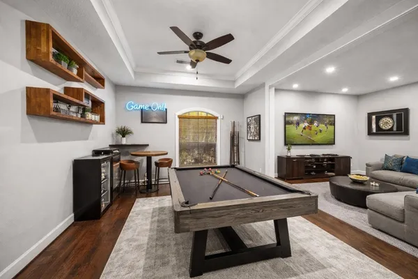 $1,350,000 | 27 Morning Arbor Place, The Woodlands, TX 77381