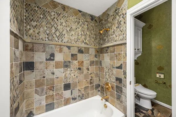 $1,350,000 | 27 Morning Arbor Place, The Woodlands, TX 77381