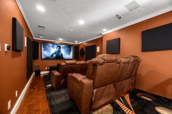 $1,350,000 | 27 Morning Arbor Place, The Woodlands, TX 77381